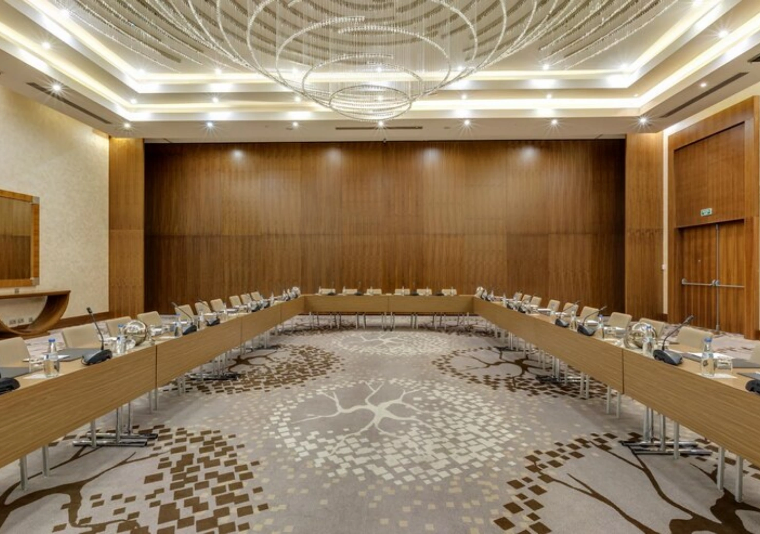 Conference Hall Acoustic Setup / Services